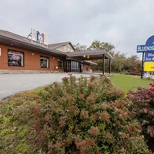 ** Motel Bluenose & Canada
